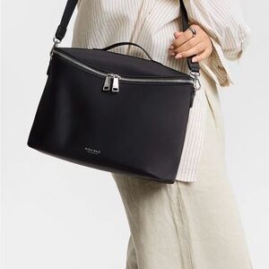 NWOT Mina Baie Black “Car Bag”
